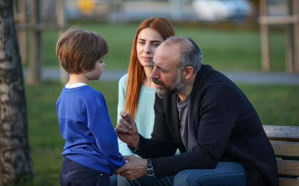 Fotoğraf, Babil dizisinin internet ortamında yayımlanan tanıtım fotoğraflarından alınmıştır.